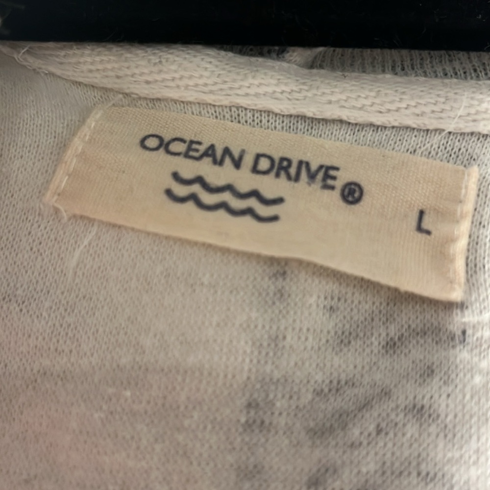 Sweatshirt - Picture 2 of 4